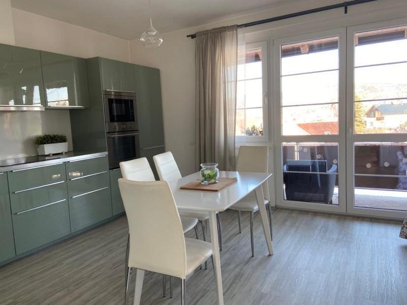 Apartman Na Vysine Apartment Vrchlabi Luaran gambar